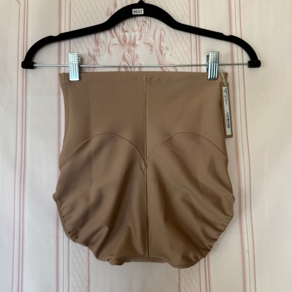 NWT SKIMS Core Sculpt BODY Butt Lifting Brief In Sienna Size Small $74
